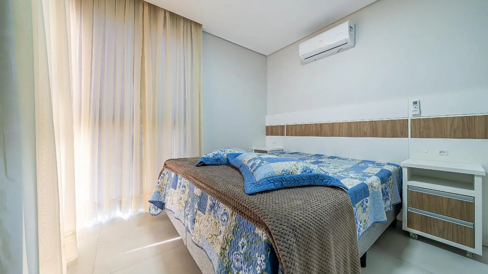 182 - Lindo Apartamento 2 Suites Em Mariscal Bombinhas Brazilië