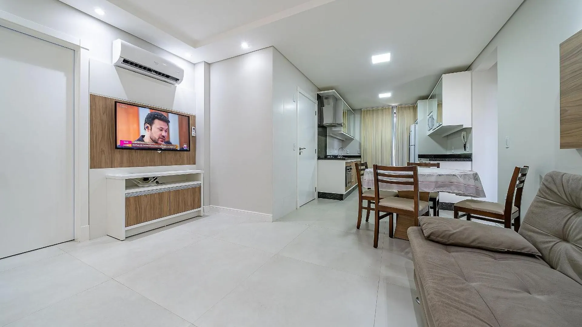 182 - Lindo Apartamento 2 Suites Em Mariscal Bombinhas